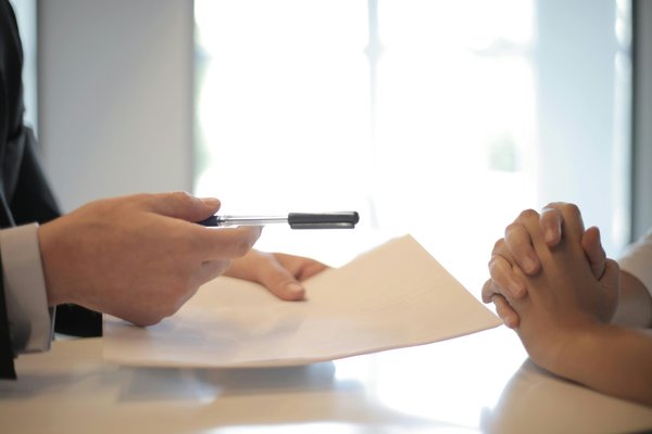 Assurance mérule : comprendre coûts et responsabilités essentielles